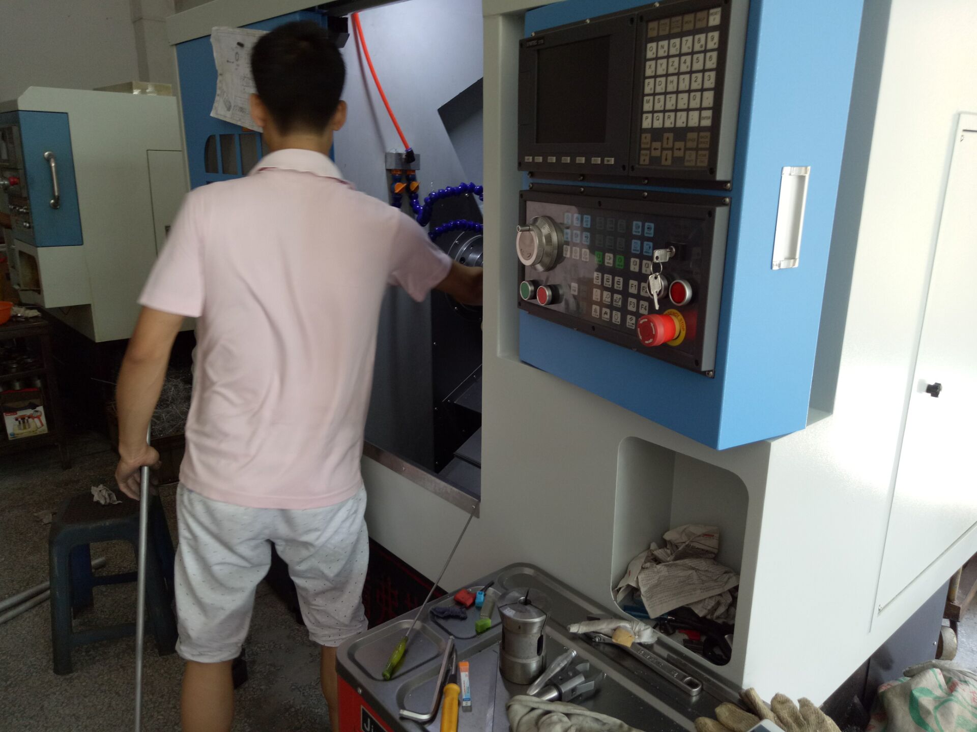 CNC PRECISION MACHINING
